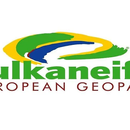 Апартаменты Eifelblick Lutzerath